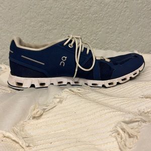 Blue On Clouds Womens 8